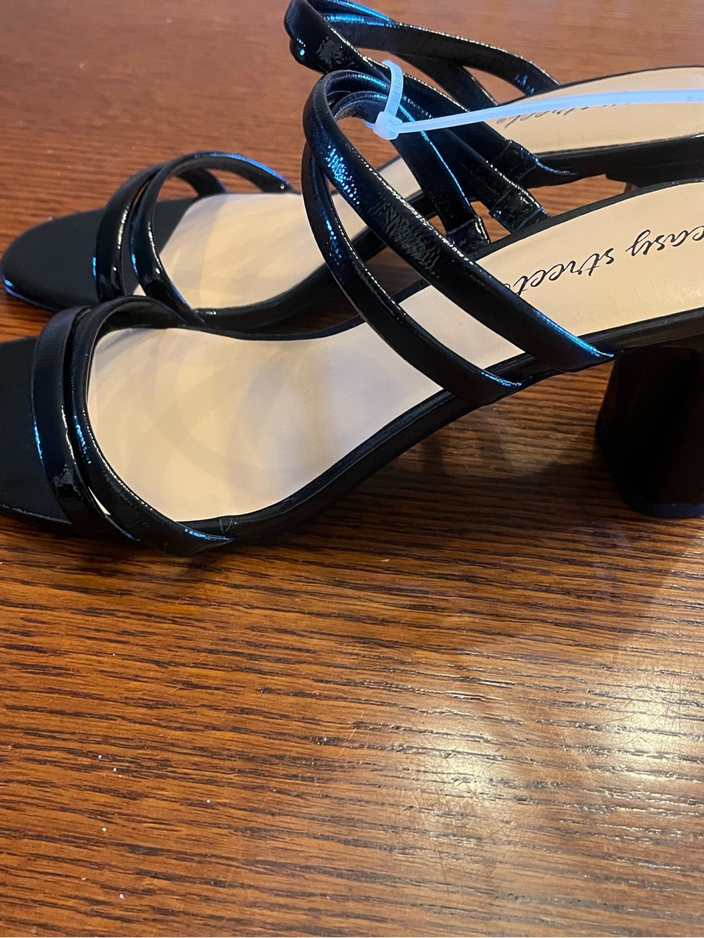 Easy street Patent Black Strappy Block Heel Sandals - Women's NEW no box 10 M